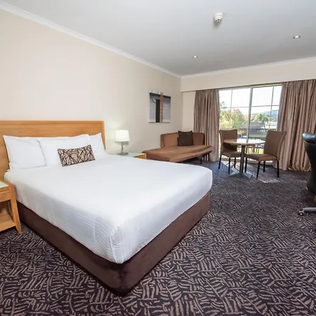 Best Western Plus Hovell Tree Inn-3