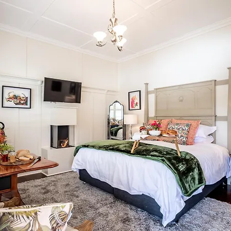 Rosemont House Luxury Bnb Suites-3
