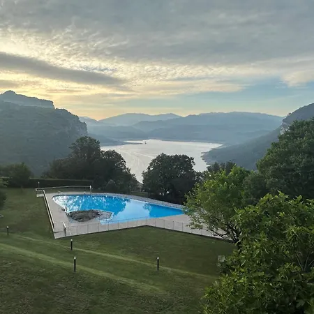 Parador De Vic-Sau-3