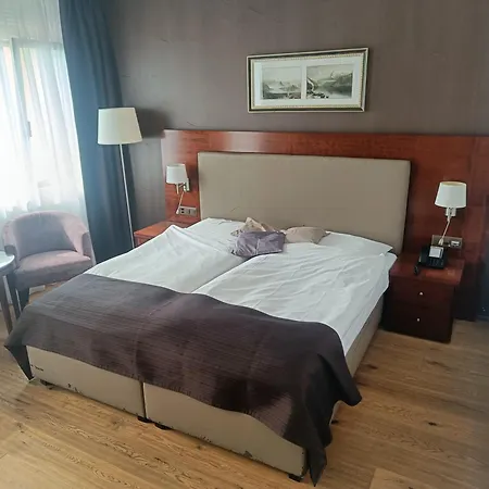 Romantik Hotel Beau Rivage Weggis-3