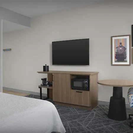 Hampton Inn & Suites Laurel-2