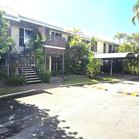 Mango Tree Holiday Apartments-3