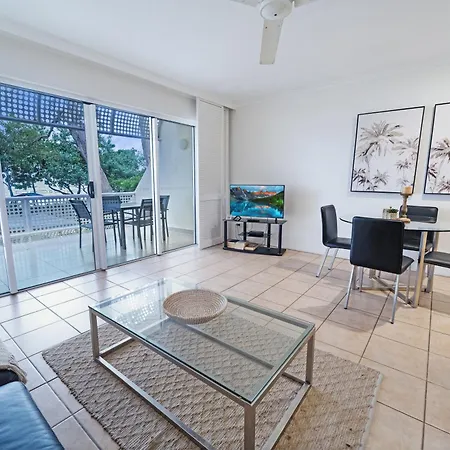Marlin Waters Beachfront Apartments-2