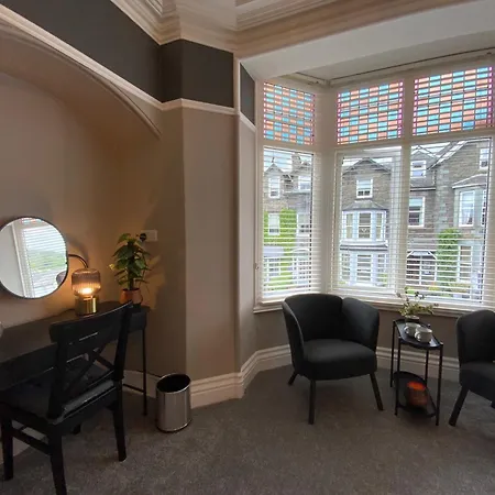 3 Cambridge Villas-2