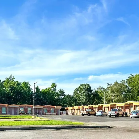 Oyo Hickory House Inn-2
