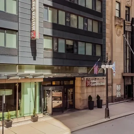 Hilton Garden Inn Chicago Downtown Riverwalk-3