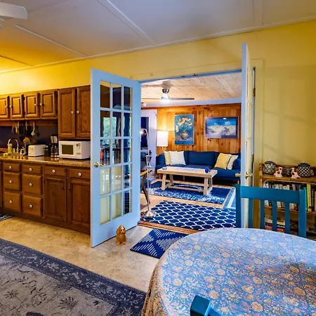 Cavalier Cottage B&B-2