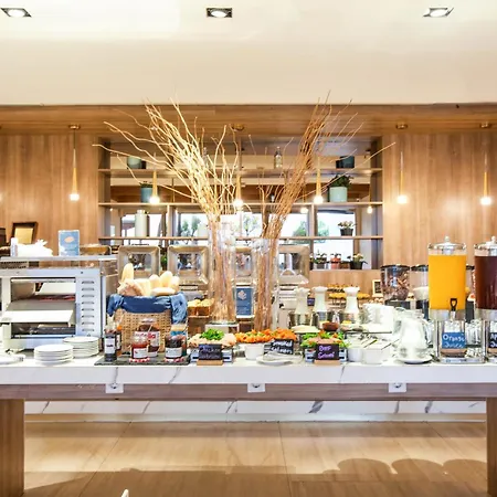 Oakwood Pik Jakarta-2