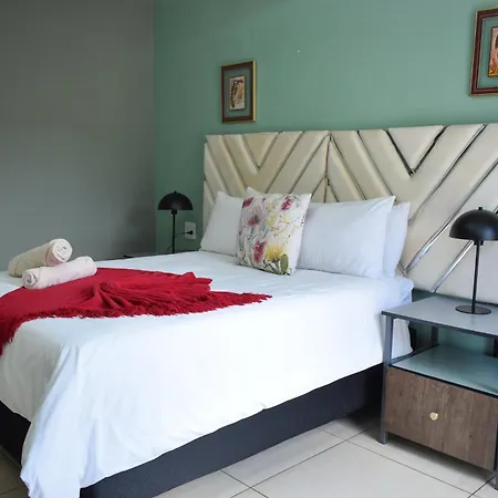 Protea Guesthouse-2