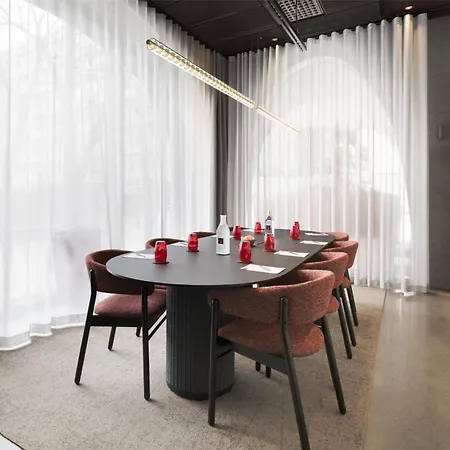 Radisson Red Helsinki-3