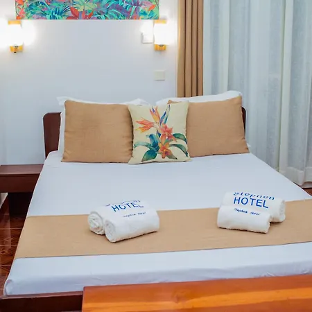 Stephen Hotel-2