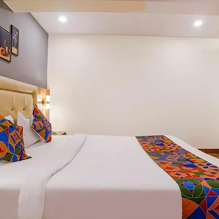 Hotel Z-A-R-A Park Goregaon West-3