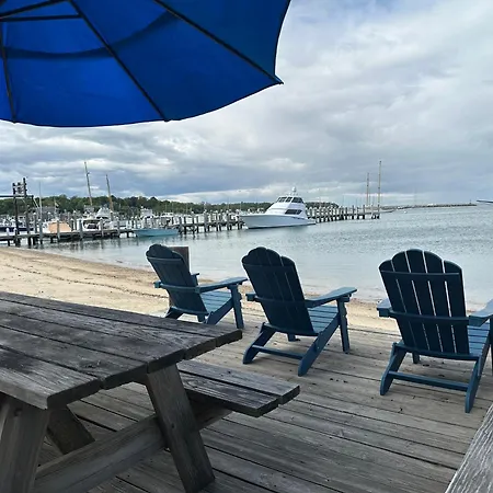 Vineyard Harbor Motel-2