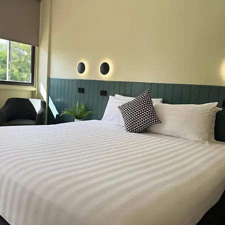 The Heritage Darwin-3