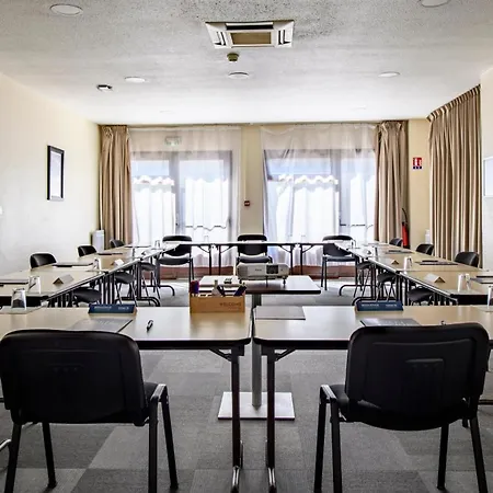 Campanile Prime - Nimes Centre-2