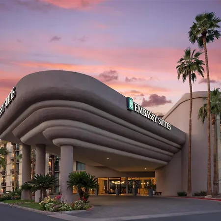 Embassy Suites By Hilton Phoenix Biltmore-2