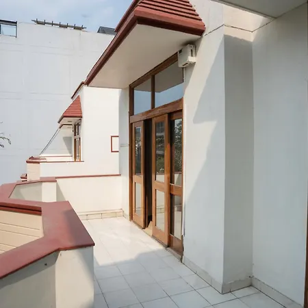 Ahuja Residency Dlf Phase 2-3