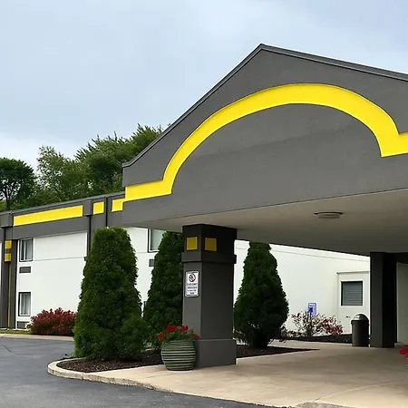 Super 8 By Wyndham Logansport-2