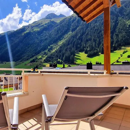 Hotel Garni Corinna-3