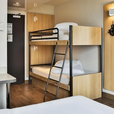 B&B HOTEL Les Herbiers-2