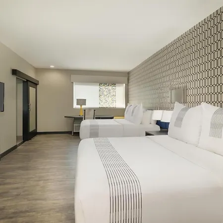 Glo Best Western Tulsa-Catoosa East Route 66-3