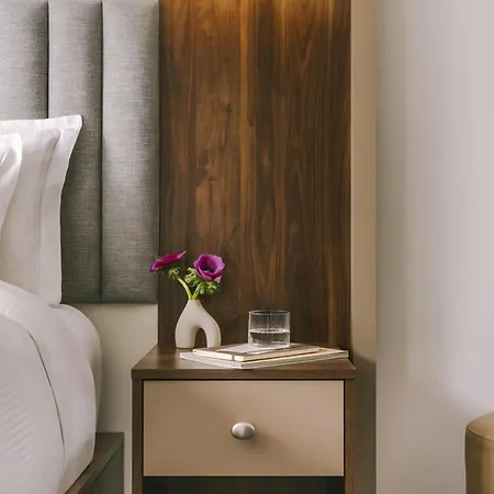 The Voyage Hotel Paddington-3