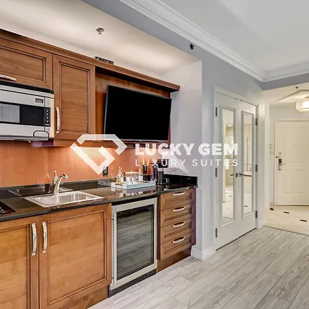 Lucky Gem Penthouse & Luxury Suites At Mgm Signature Resort, Strip View 509-2