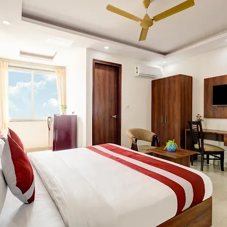 Hotel The Venice- Near Indraprastha Apollo Hospital-3
