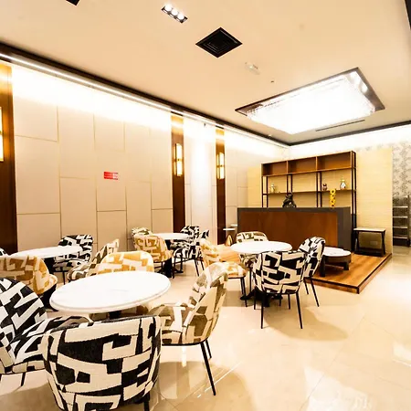 Grand Astoria Hotel-3
