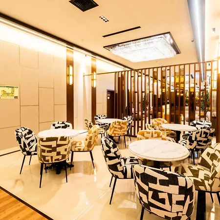 Grand Astoria Hotel-3