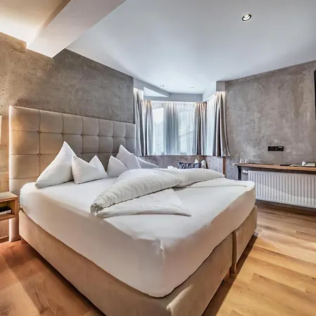 Hotel Berghof Mayrhofen-3