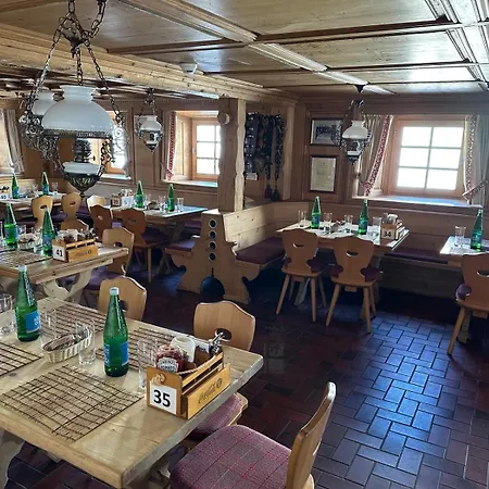 Hotel Tschuggen Davos-3