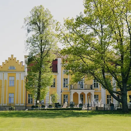 Relais & Chateaux Hotel Quadrille - Adults Only-2