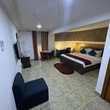 Sam'S Cottage Hotel-2