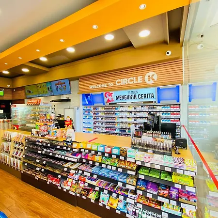 Blitz Hotel Batam Centre-2