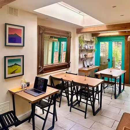The Dragonfly Guesthouse - Self Catered-2
