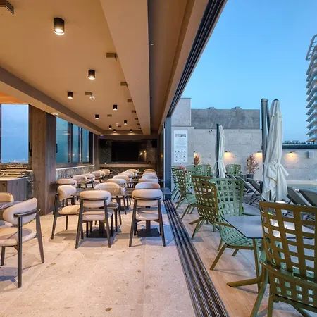 Vita Hotel & Rooftop-2