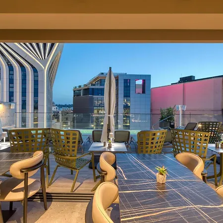 Vita Hotel & Rooftop-3