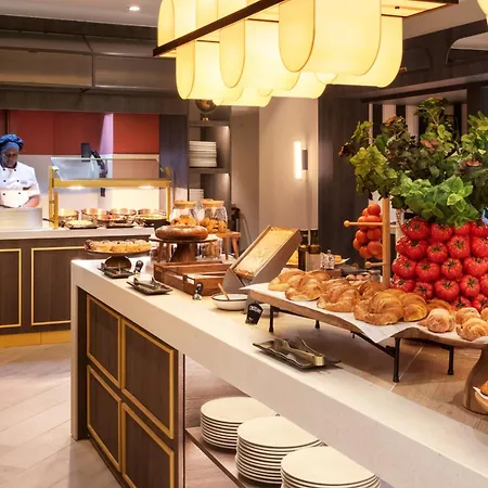Catalonia Plaza Espana Hotel & Spa-3