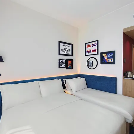 Hampton By Hilton Venice Isola Nuova-3