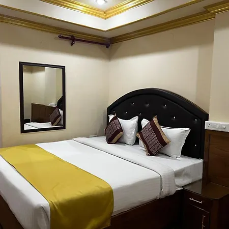 Hotel I K London Residency-3