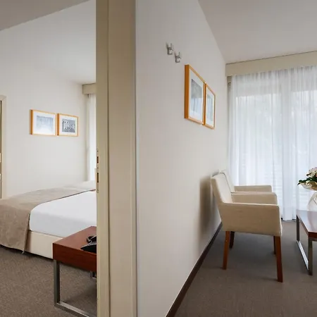 Hotel Albatros Plava Laguna-3