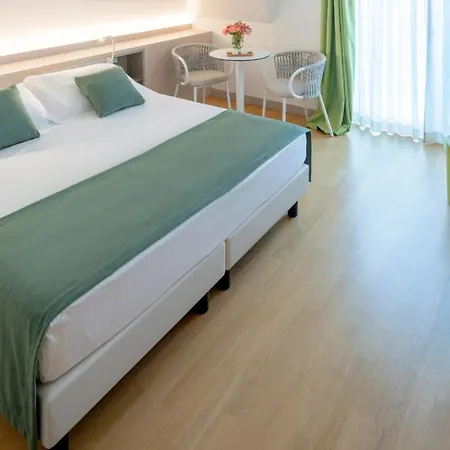 Hotel President-3