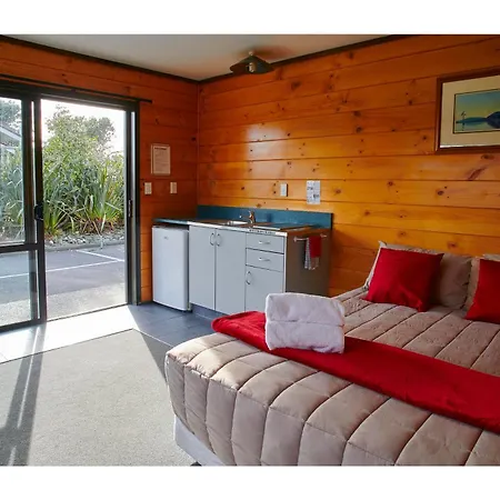 Greymouth Seaside Top 10 Holiday Park-2