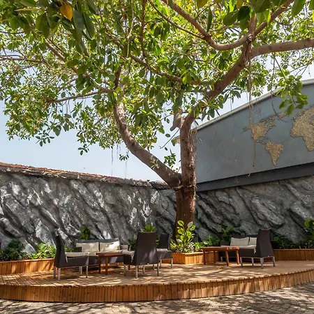 Tropic Beach Club-2