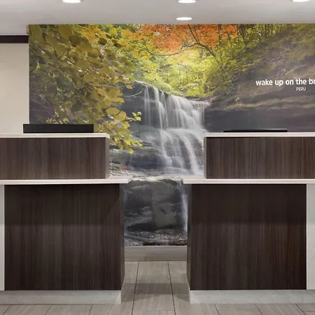 La Quinta Inn & Suites By Wyndham Peru Starved Rock St Park-3