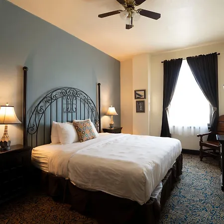 The Holland Hotel-2
