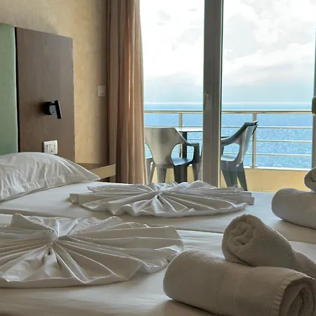 Eval Hotel-2