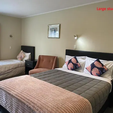 Malones Spa Motel-2