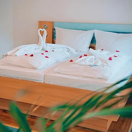 Hotel Granitz-2